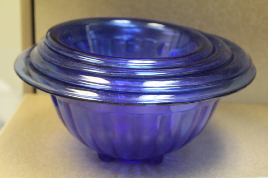 Set of 4 Vintage/Antique Cobalt Blue Mixing Glass Bowls: Hazel Atlas depression set of 4 stacking cobalt blue mixing glass bowls - largest= 9 5/8" in diameter