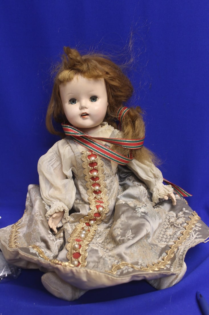 Vintage Doll Auction