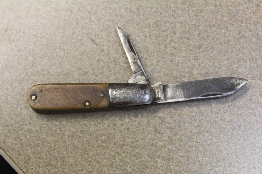 Kutmaster Utica Pocket Knife Auction