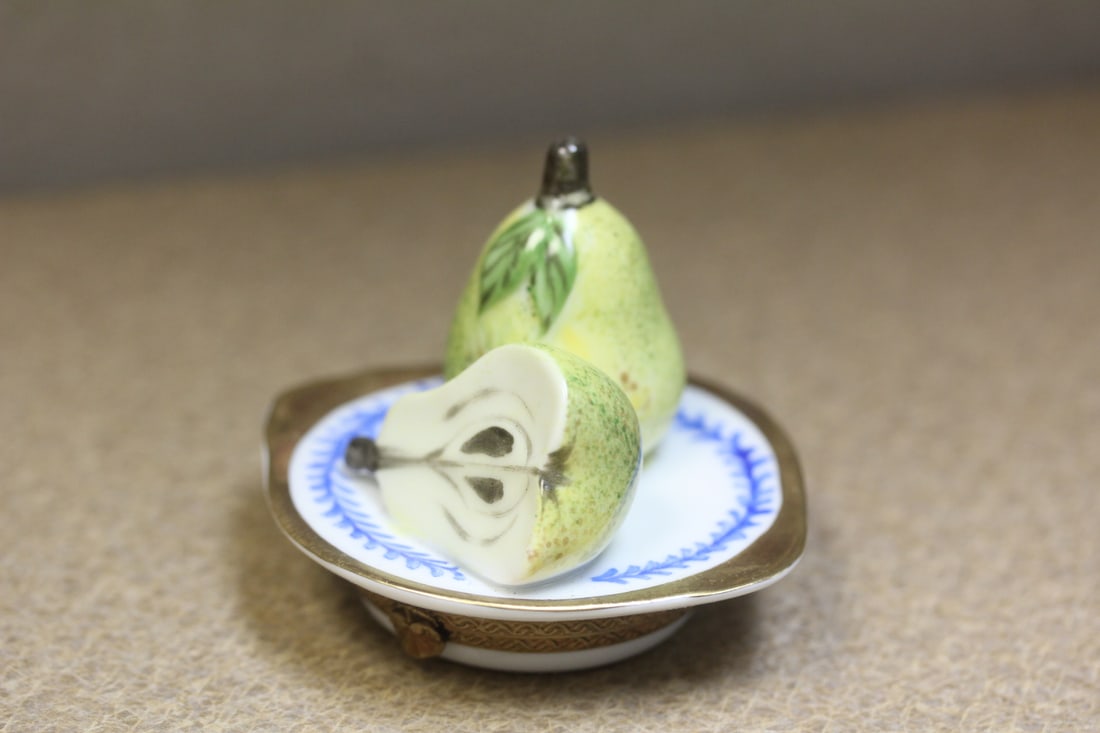 Limoges Peint Main Trinket Box: 2 5/8" across - please note: tip of pear might have been restored