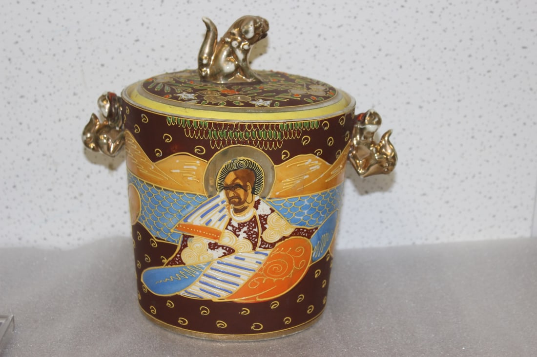 A Vintage Satsuma Jar with Lid: Worn - 10 3/4" tall