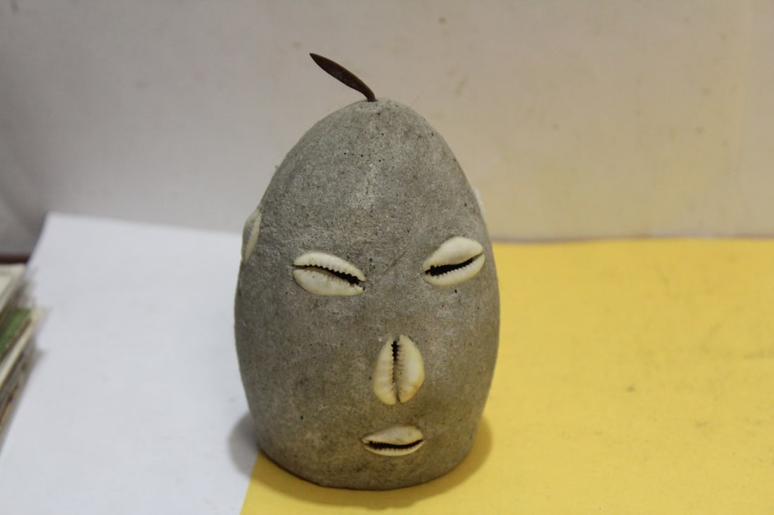 An Art Pottery Shell Pace: with pin on top - 4" tall without the pin/nail