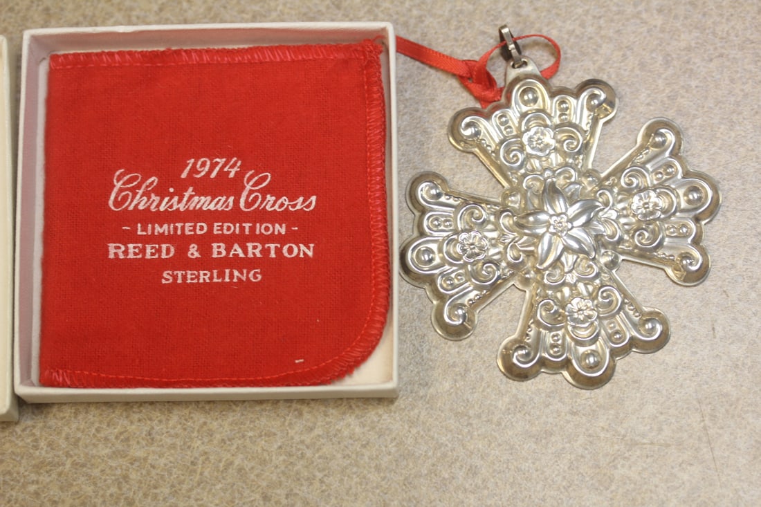 1974 Reed and Barton Sterling Silver Christmas Ornament: sterling silver