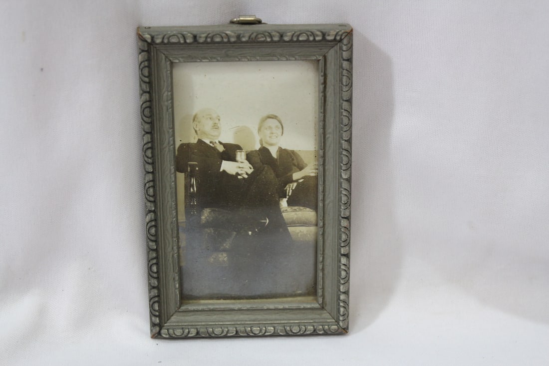 A Vintage/Antique Framed Black and White Photograph: 5" x 3 1/4"