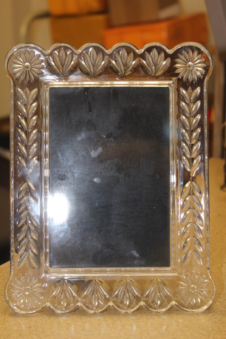 Waterford Crystal Picture Frame: will fit 4" x 6" photograph