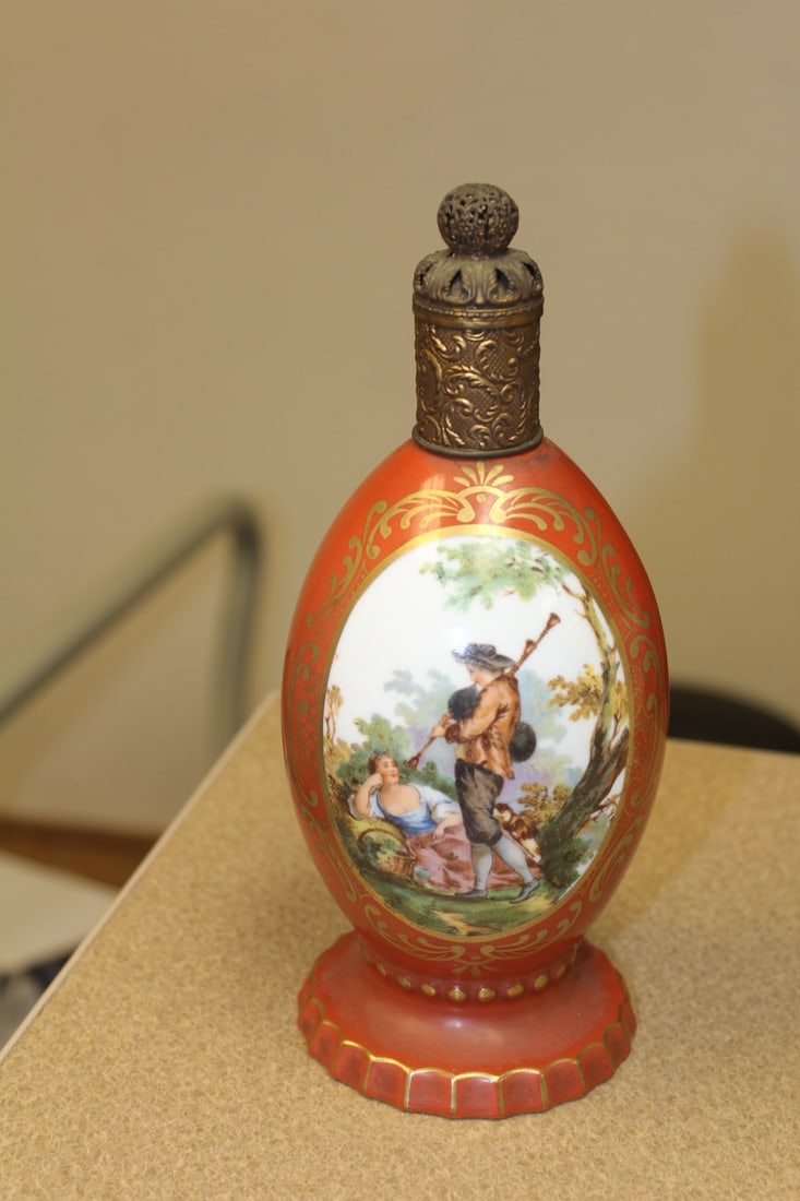 Hand Painted Porcelain Oil Lamp: appeared to be unused - early 20th century