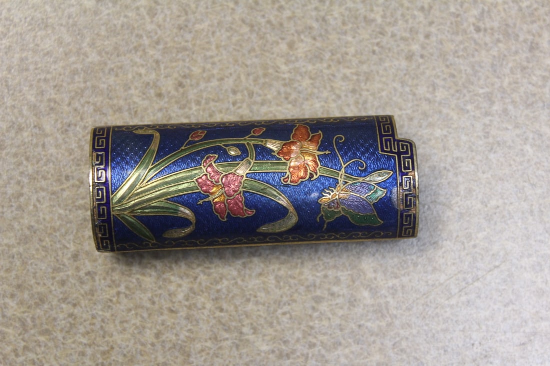 Cloisonne Cigarette Lighter Holder: as shown