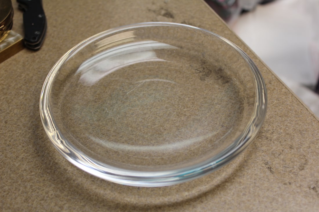 Signed Steuben Crystal Tray: 6 inches in diameter