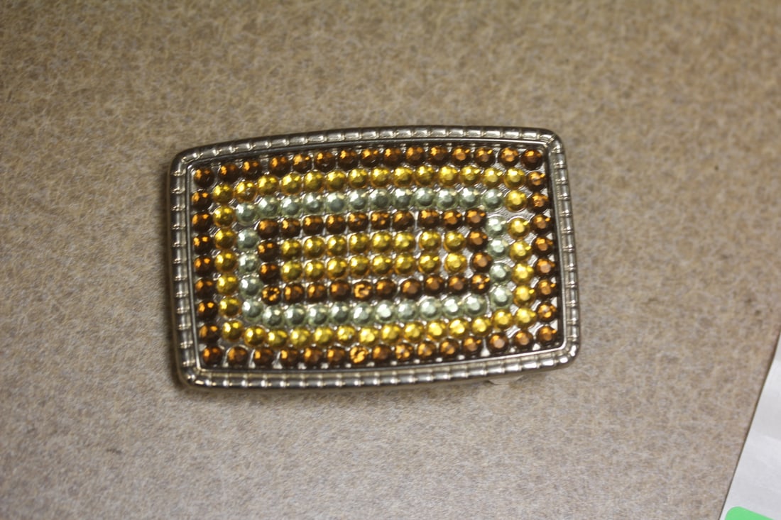 Retro Era Belt Buckle: as shown