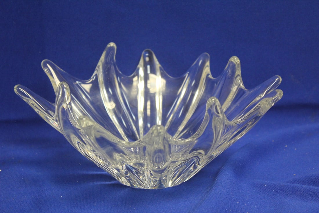 Signed Daum France Crystal Cube: approximately 9 1/4" in diameter