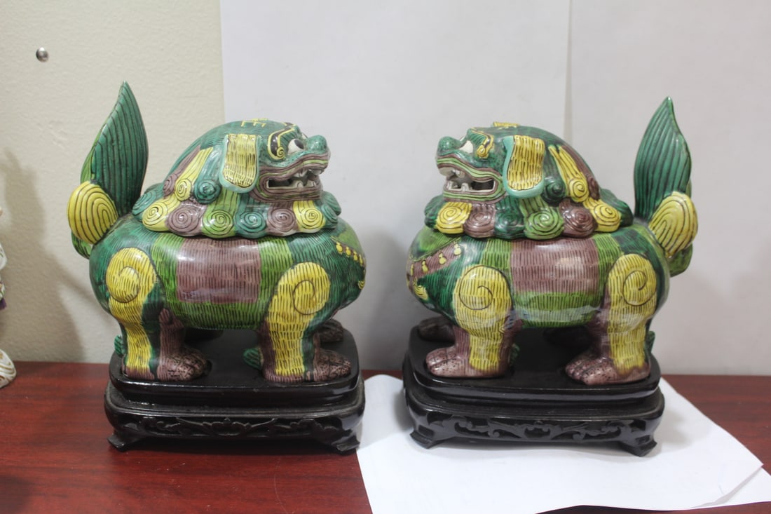 Pair of Chinese Famille Verte Foo Lion Containers: with lid - with stand - 8 3/4" across without the stand