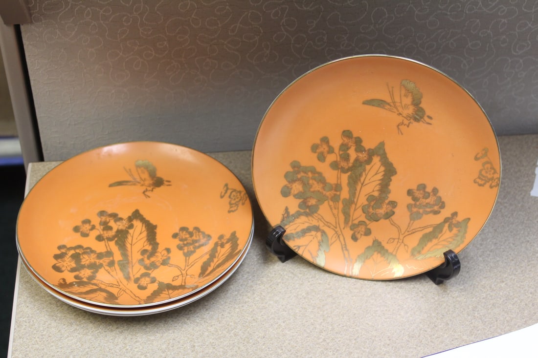 Dorothy Thorpe Salad Plates: Set of 4 - 7 1/2" in diameter - mid century modern