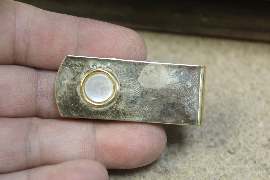 Moneyclip: as shown