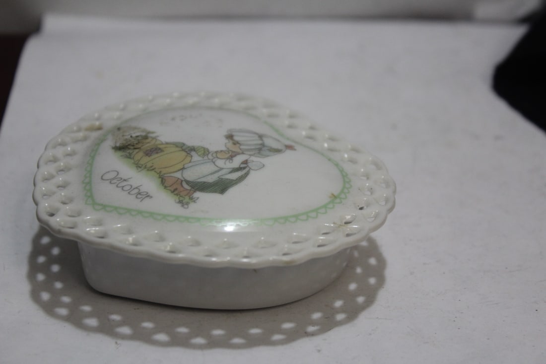 Precious Moments Heart Trinket Box: "October" - 4" across