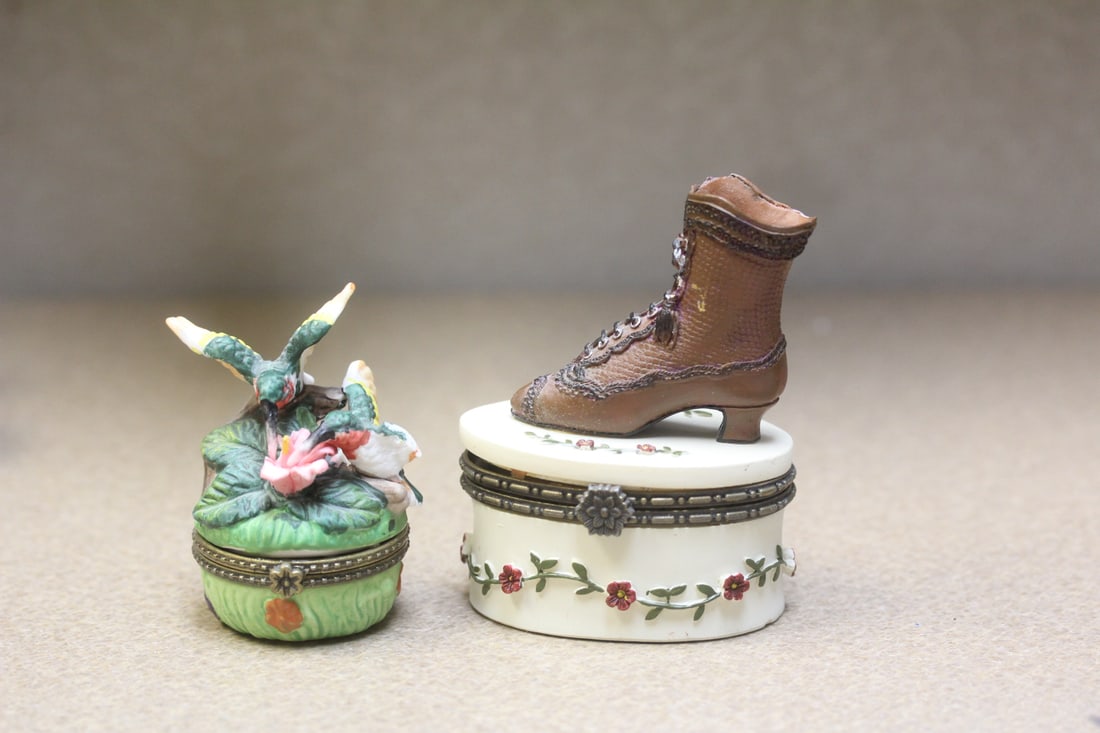 Lot of Two Trinket Boxes: both as found - please check images for conditioning (the shoe box just needs to be glued back) - longest= 2 3/4" wide