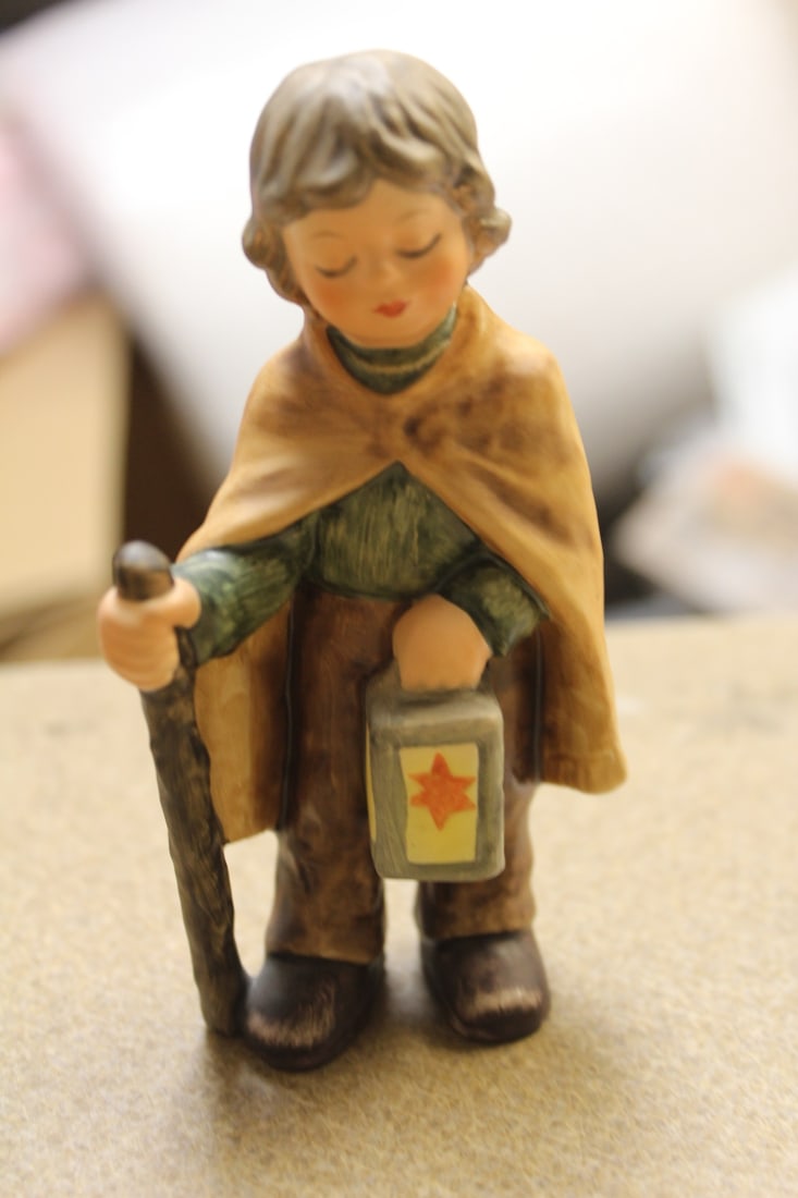Ceramic Hummel Style Figurine: 5 1/4" tall