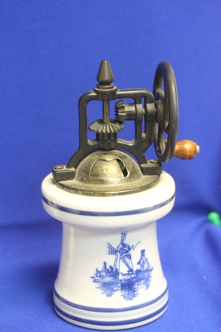 A Delft Style Grinder: 7 1/2" tall