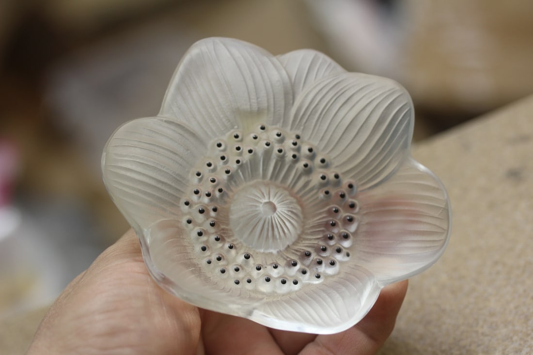 Signed Lalique Flower: with stem - 3 1/4" long