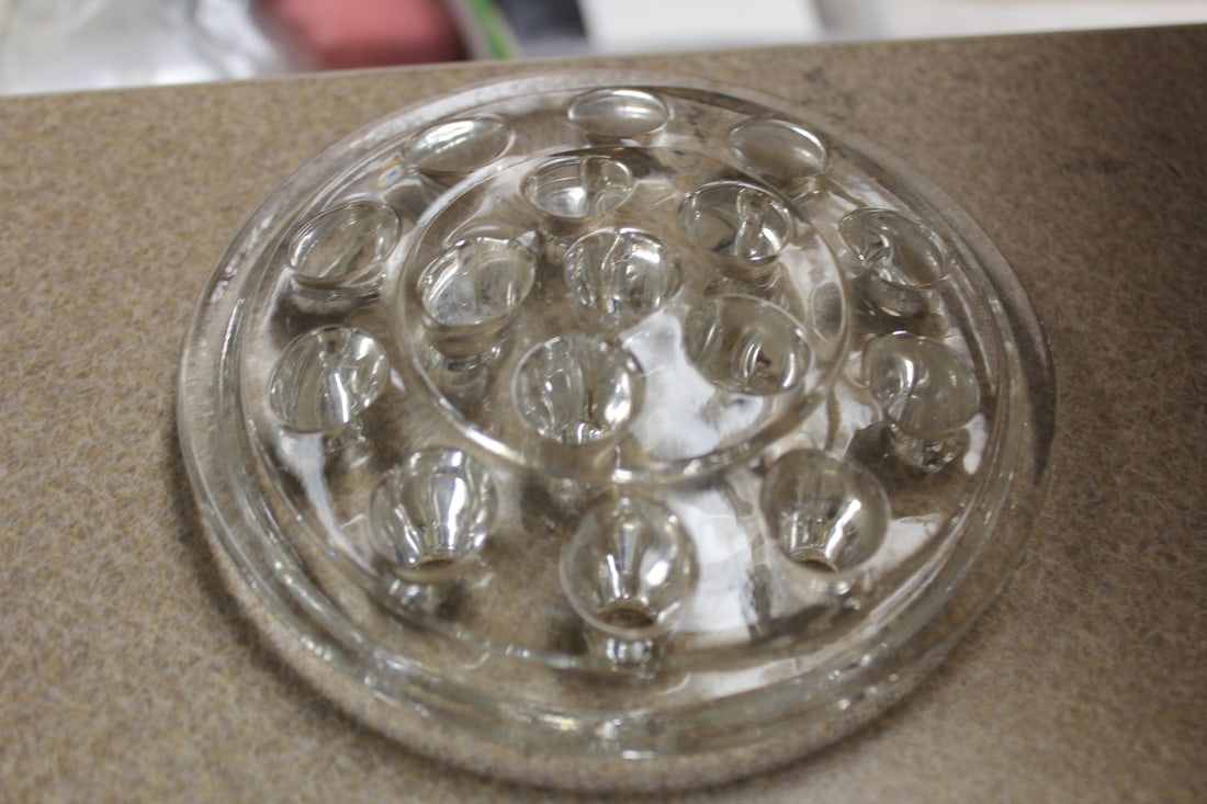 Glass Frog for Flowers: 5" in diameter