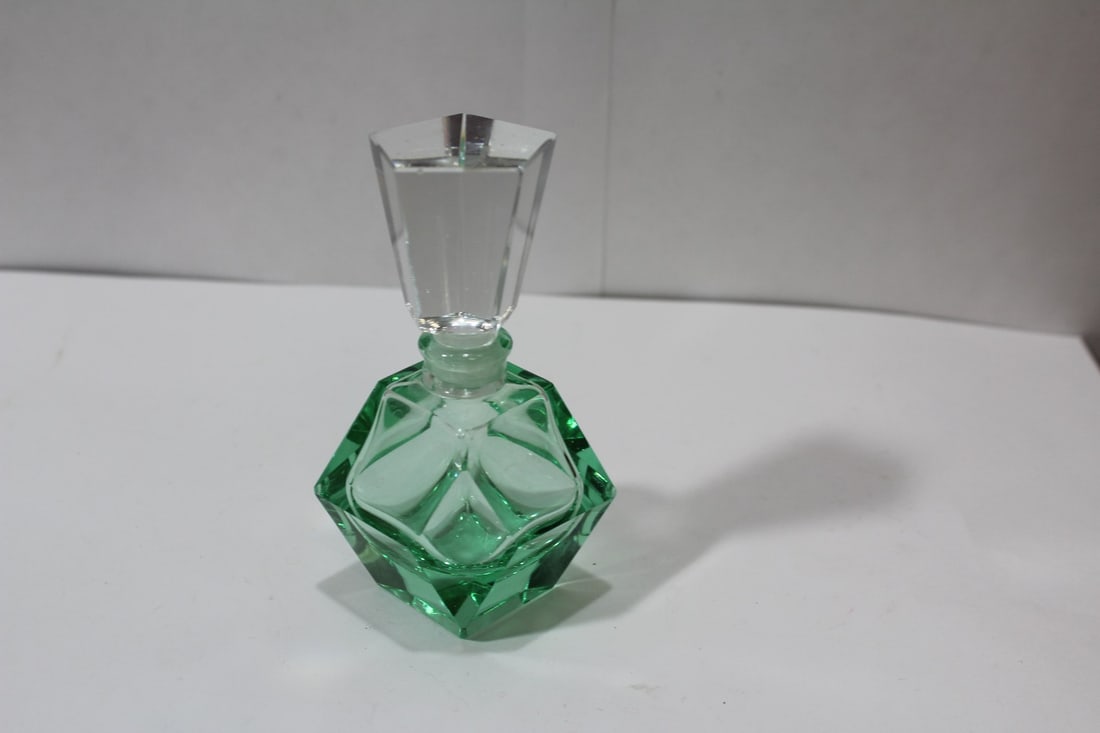 A Green Glass Perfume Bottle: 4 1/4" tall