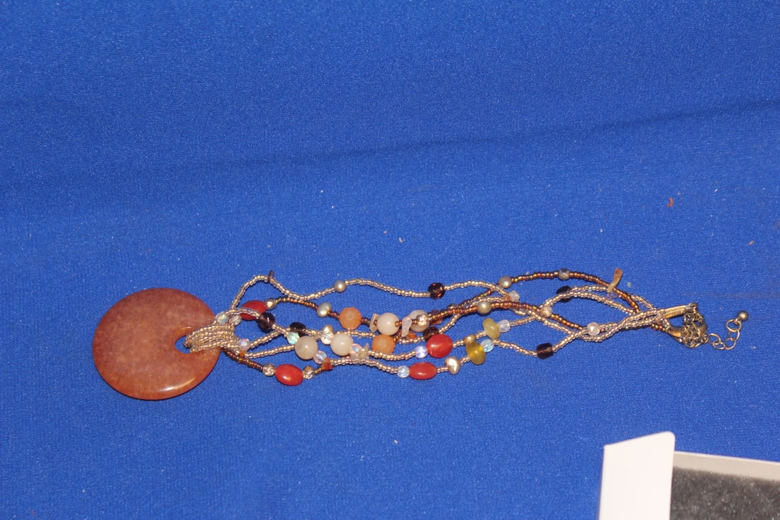 Lia Sophia Pendant Necklace: boxed