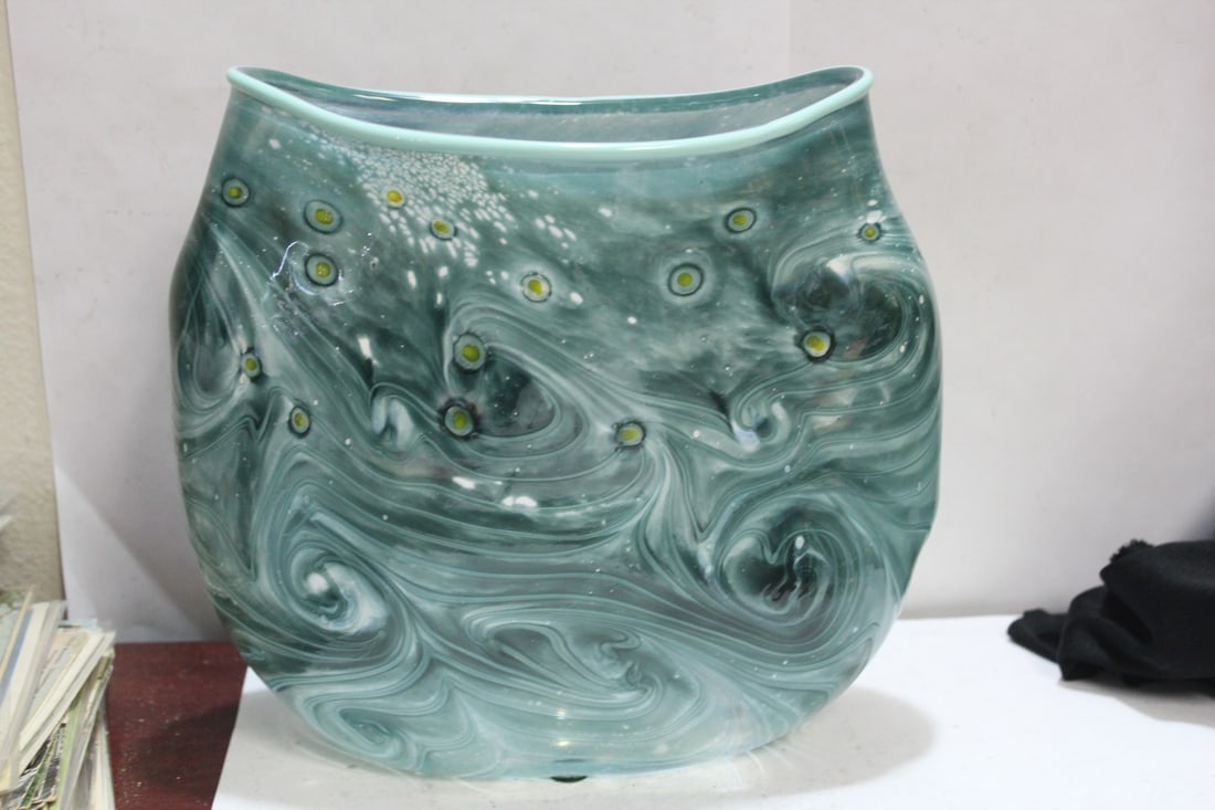 A John Ludaway Art Glass Vase: signed and dated Sept 88 - 9 1/4" across