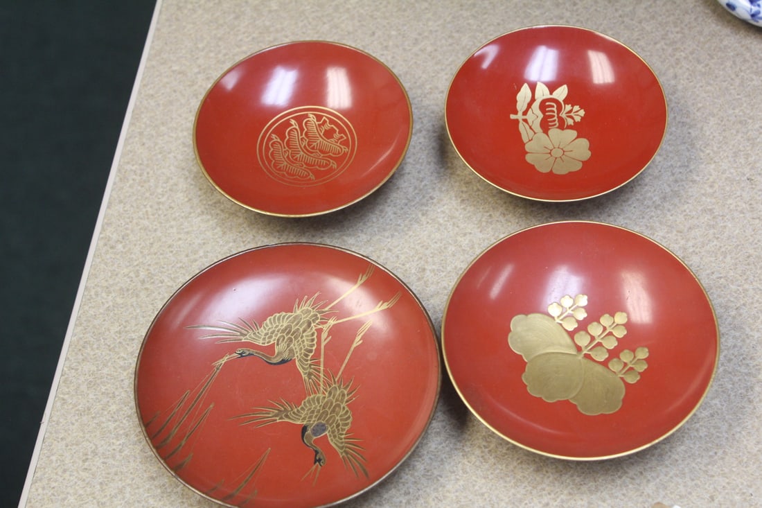 Lot of 4 Japanese Lacquer Ware: 4 1/2" in diameter