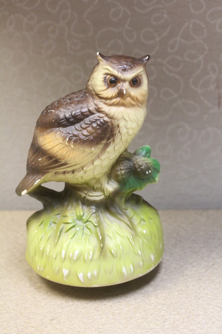 Ceramic Owl Music Box: works - please note: worn - 6 1/2" tall