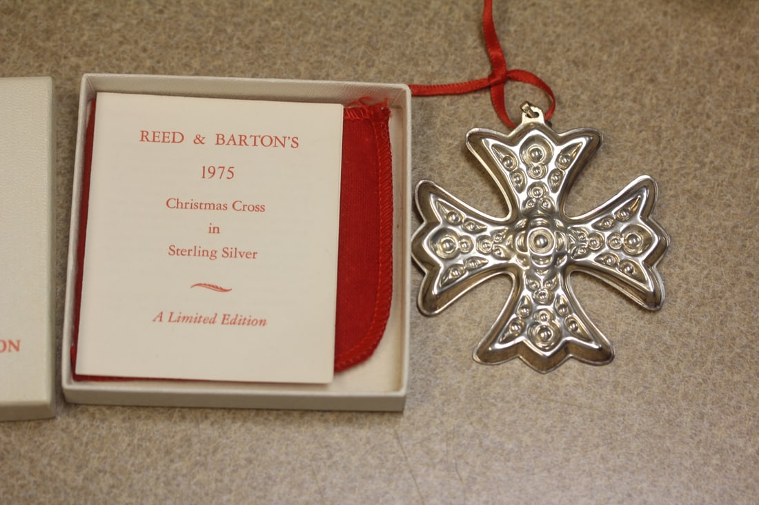 Reed and Barton Sterling Silver Christmas Ornament: 1975 - sterling silver