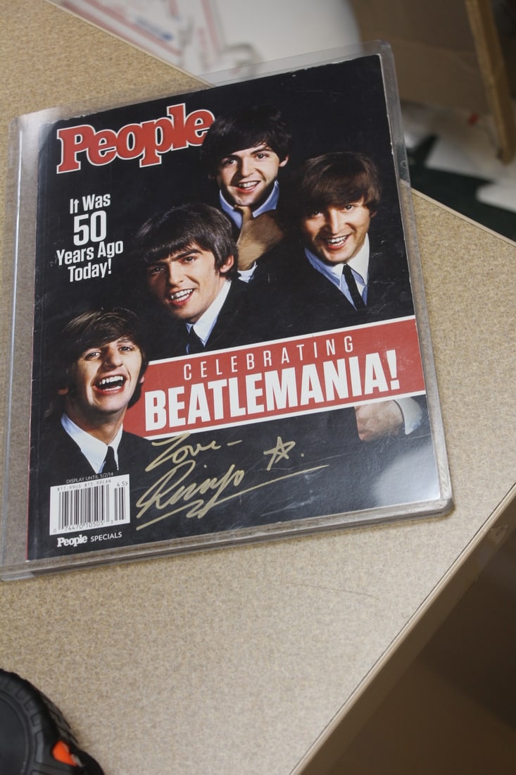 Rare Signed Ringo Starr People Magazine: as shown