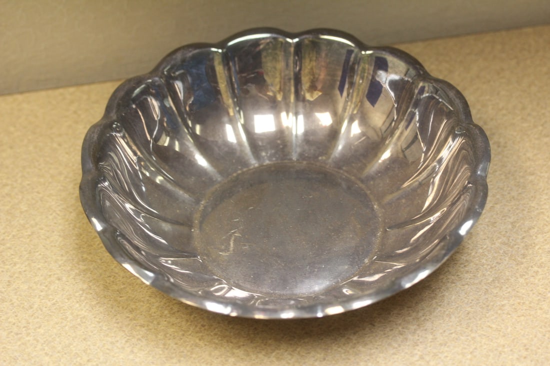 Reed and Barton Silverplated Bowl: 8 1/8" in diameter