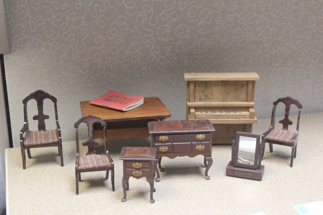 Lot of 9 vintage doll house furniture: please note; a couple of the pieces as found (piano and table) longest - 4 3/8"