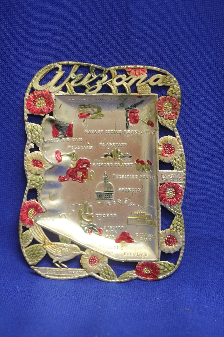 An Arizona Souvenir Metal Ashtray: as shown