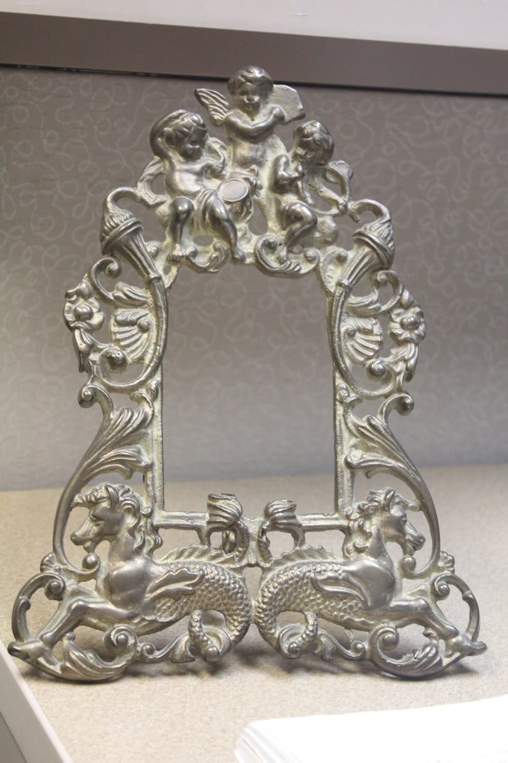 Bronze Seahorse and Cherubs Frame: ornate - Victorian era - photograph/picture frame - 12" x 9" overall - will fit 3 1/4" x 5" picture/photo