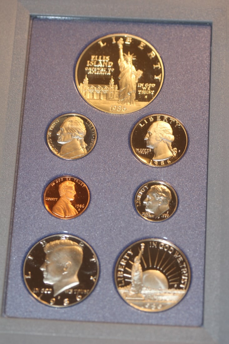1986 US Prestige Silver Coin Set: largest coin= 90% silver