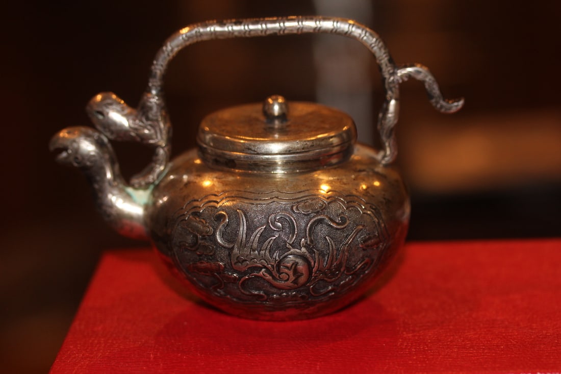 Dragon Silver Small Teapot: Chinese or Asian export - marked 90% silver as shown - 4 3/8" across