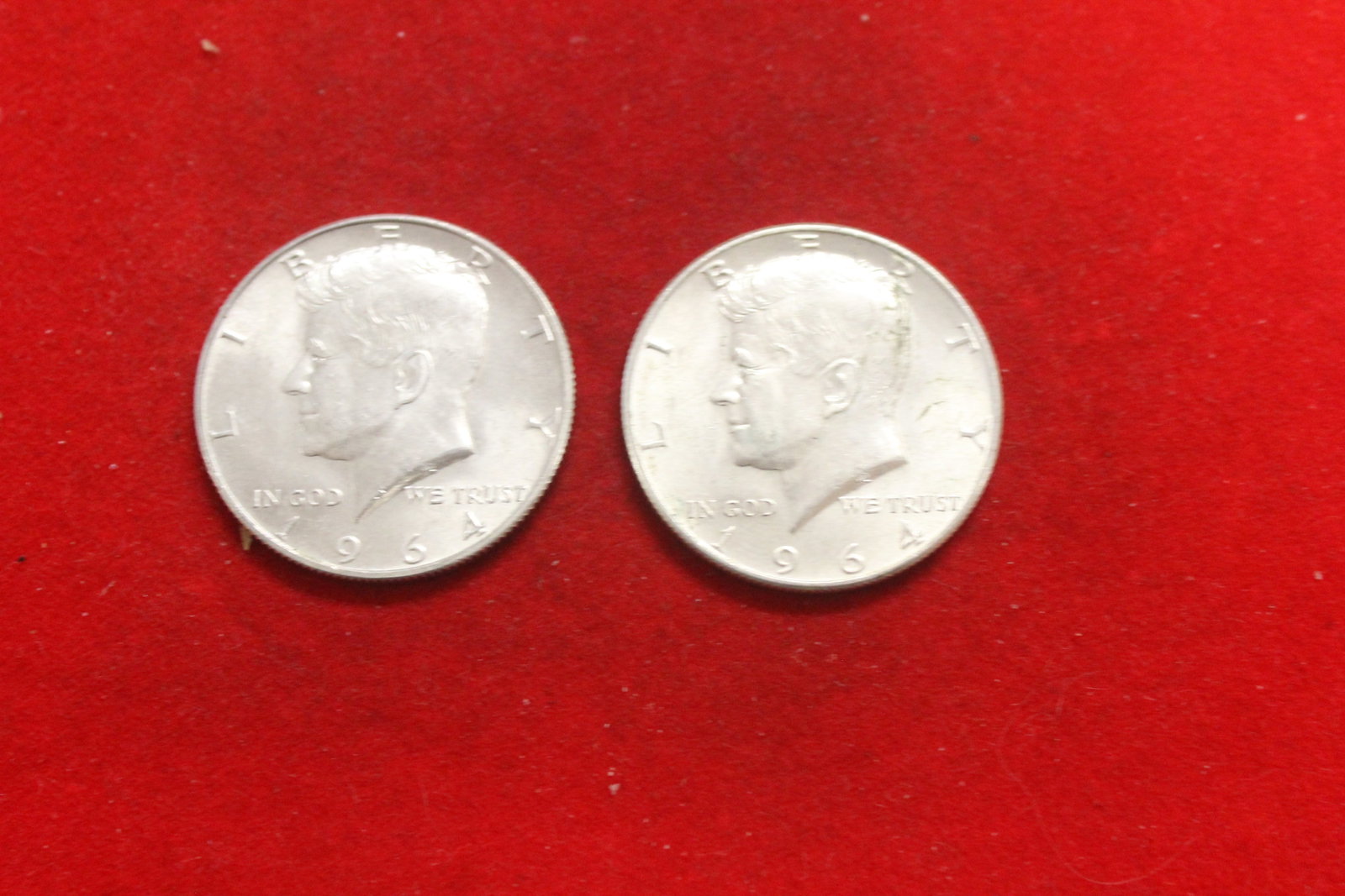 Lot of 2 1964 Kennedy silver Halves: 90% silver