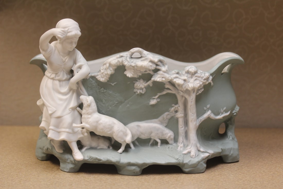 Vintage Jasperware Planter: 9 1/4" long