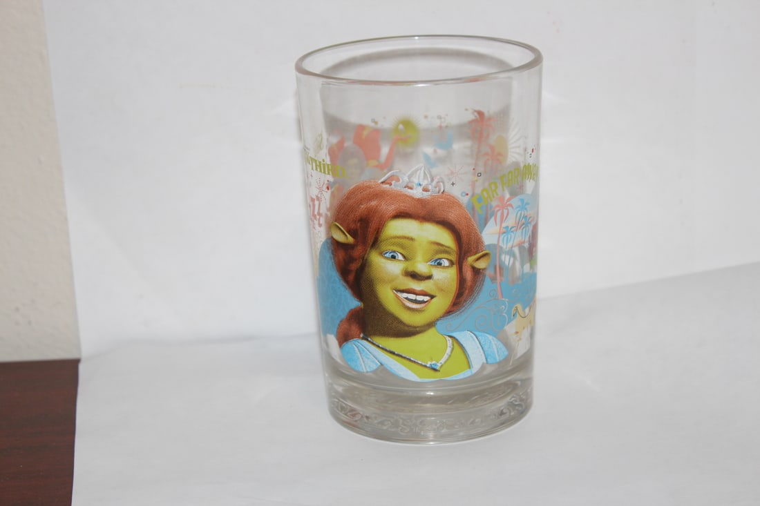 Shrek the 3rd Collector's Cup from Mc Donalds: 5 1/8" tall