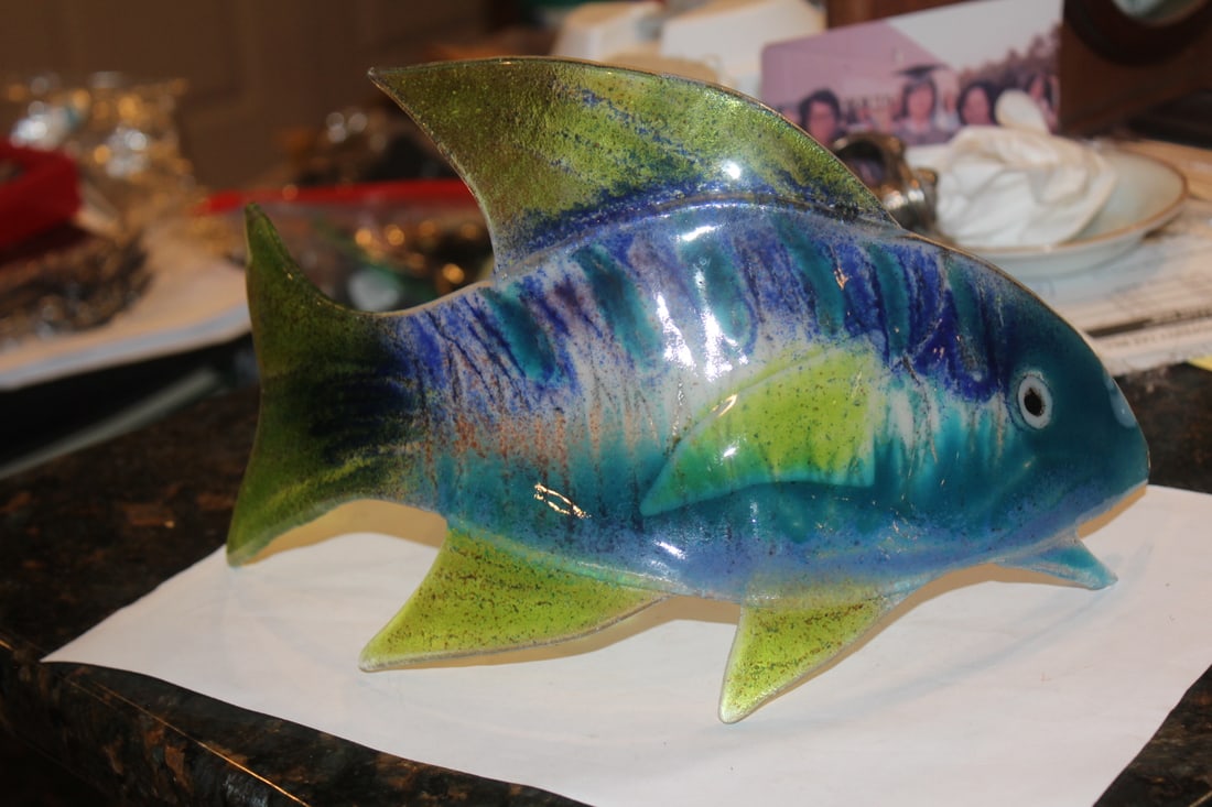 Unusual Signed Art Glass Fish: possibly Murano company - straight line measurement= 10 3/8"