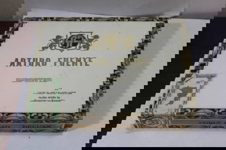 A Wooden Arturo Fuente Cigar Box: box is empty