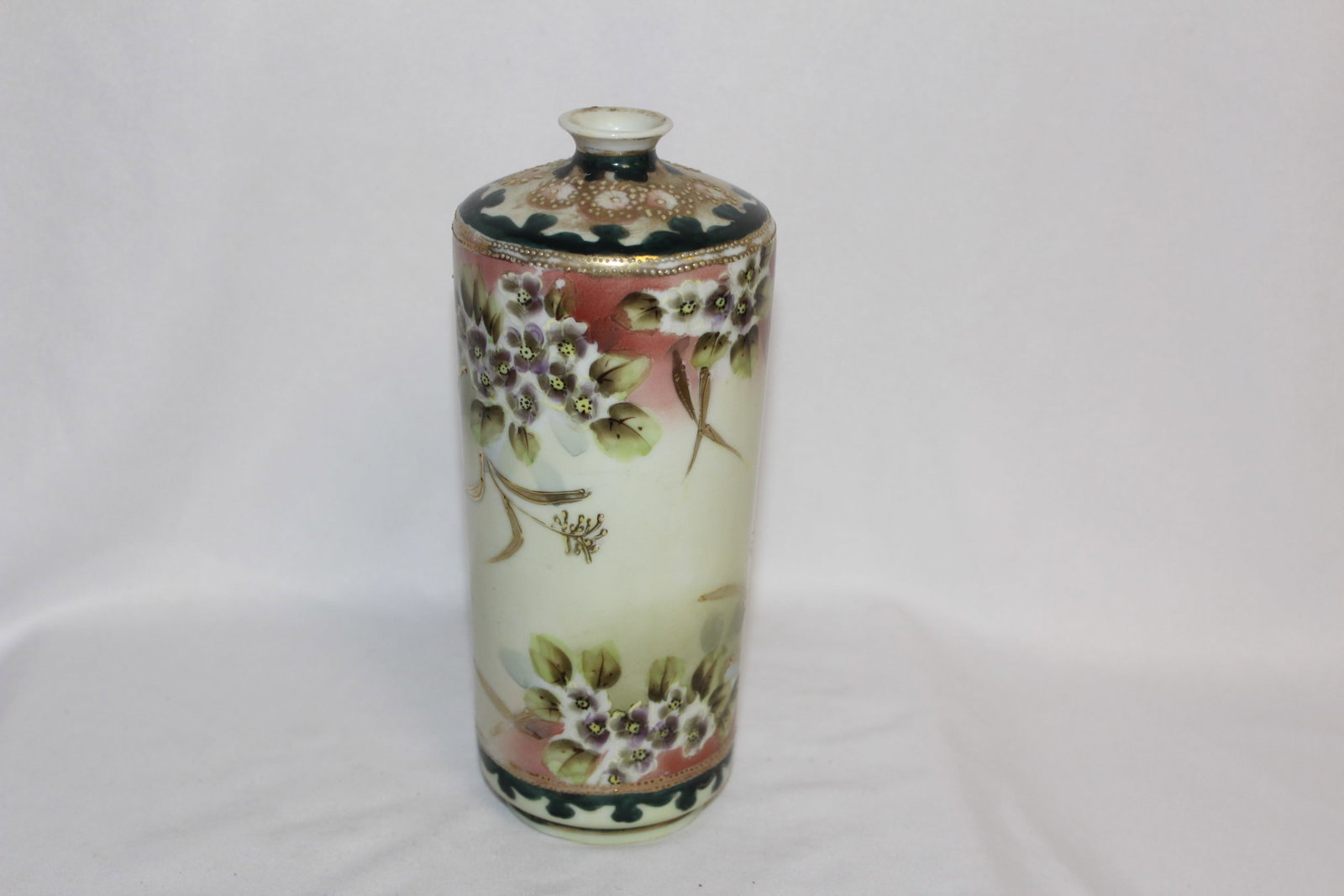A Hand Painted Nippon Vase: 7 1/2" tall
