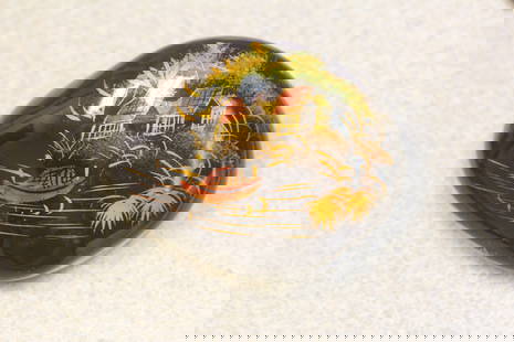 Lacquer Stone: 3 3/4" across