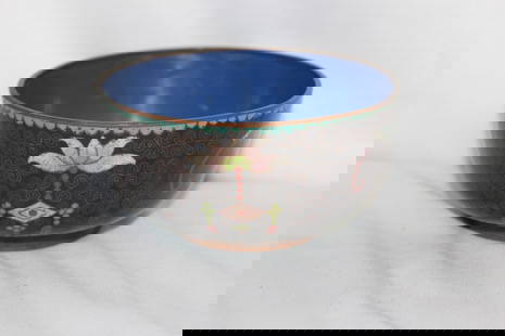 An Enamel/Cloisonne Chinese Bowl: 4 1/4" in diameter