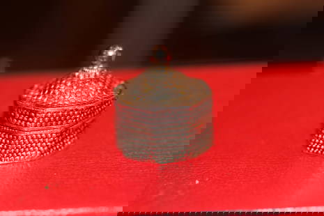 800 Silver Trinket Box: marked "800" on bottom
