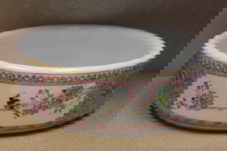Vintage Chinese Famille Rose Bowl: 10" in diameter