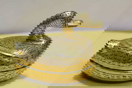 An Antique Gold Gilted on Lacquer Small Duck Box: most likely Chinese - 19th century - Chinese export - 3" across