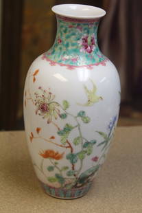 Republic Period Chinese Porcelain Vase: marked China - hand painted - 9 inches tall