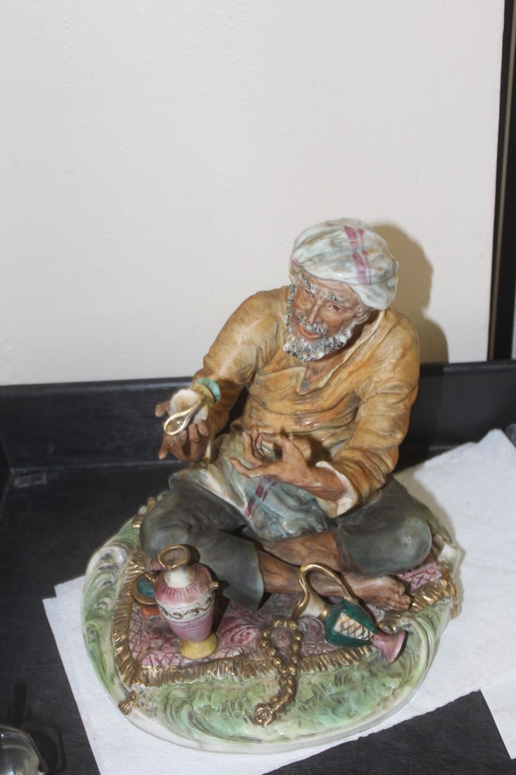 Capodimonte Persian Figure of a Merchant: early 20th century - 9" tall