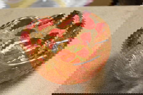 Art Glass Ashtray: 5 inches in diameter